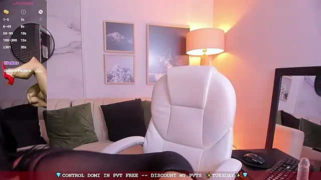 kira moon   online show from 01.29.25