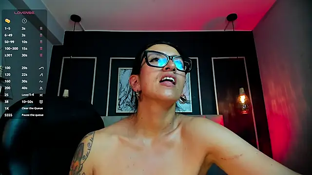 kira moon   online show from 09.22.25