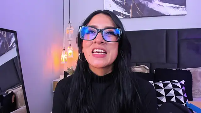 kira moon   online show from 03.13.26