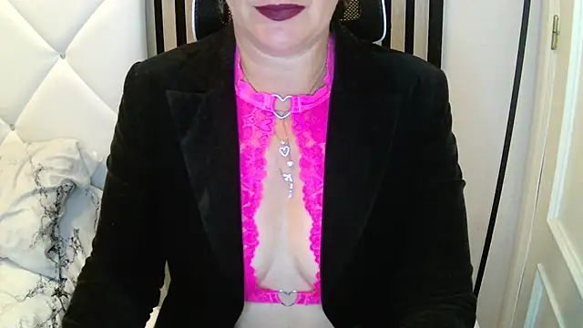 xxNoeliaxx online show from 12.16.25