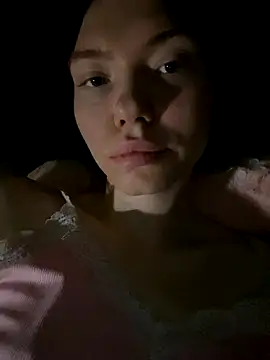 Lisaaa Alisa online show from 10.24.25