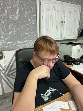 Klio5678 online show from 12.18.25