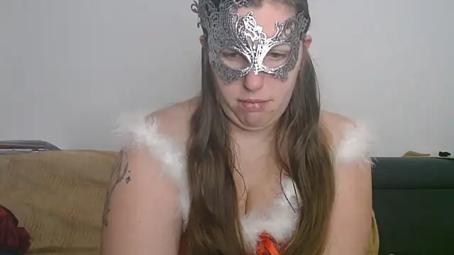 FrancaiseLynne online show from 12.22.25