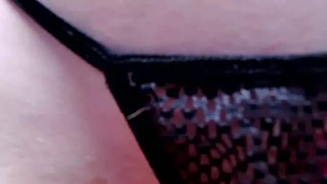 caarlywhitee online show from 10.16.25