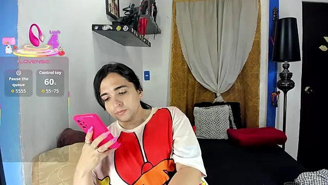 SARAMISHA online show from 10.15.25