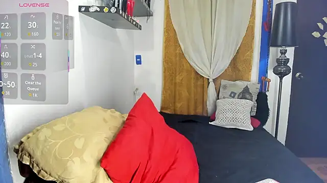 SARAMISHA online show from 10.26.25