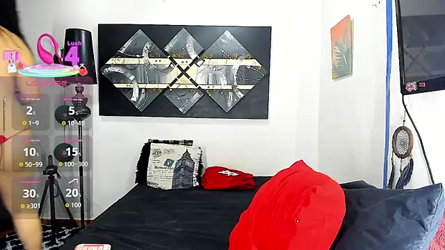 SARAMISHA online show from 12.14.25