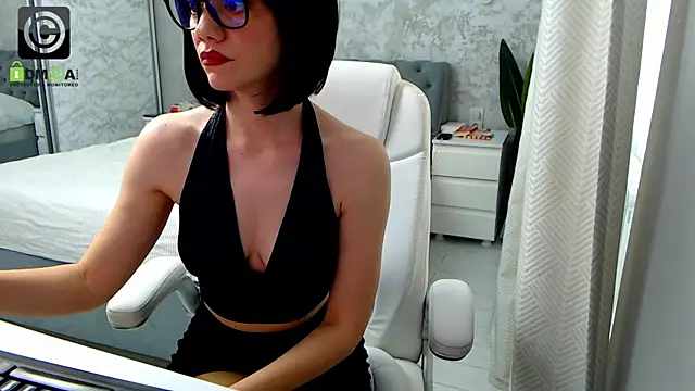 Ellysse  online show from 07.01.26