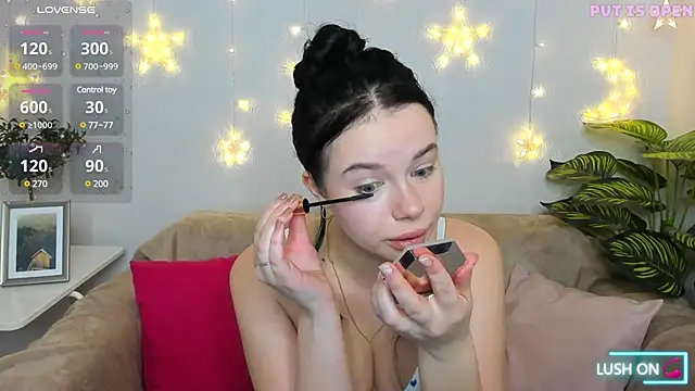 Lori  Hell online show from 02.26.25