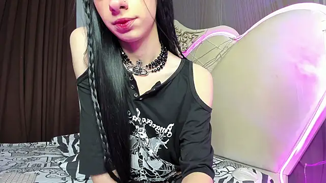 VivianMiller  online show from 02.26.25