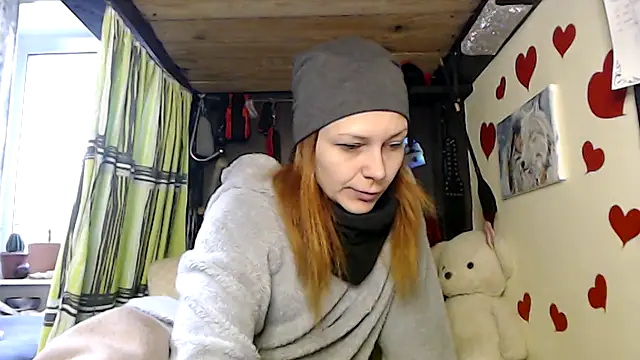 HarleyQuinn 69 online show from 10.17.25