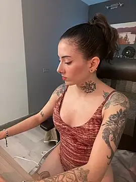 Snapshot of LiliJones_ chatting on 12.14.24 LiliJones online show from 12.14.24