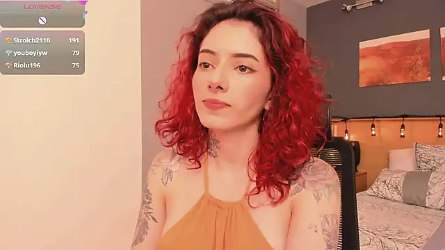 Snapshot of LiliJones_ chatting on 01.17.25 LiliJones online show from 01.17.25