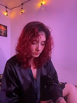 Snapshot of LiliJones_ chatting on 02.26.25 LiliJones online show from 02.26.25