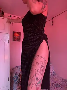 Snapshot of LiliJones_ chatting on 03.11.25 LiliJones online show from 03.11.25