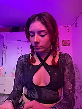 Snapshot of LiliJones_ chatting on 03.13.25 LiliJones online show from 03.13.25