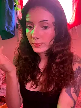 Snapshot of LiliJones_ chatting on 10.02.25 LiliJones online show from 10.02.25