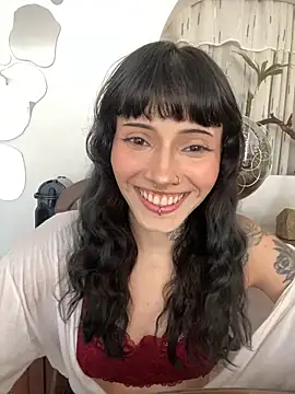 Snapshot of LiliJones_ chatting on 10.23.25 LiliJones online show from 10.23.25