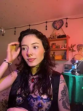 LiliJones  online show from 02.20.26