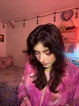 LiliJones  online show from 02.25.26