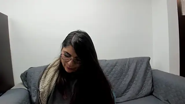 Luna Dumont online show from 10.30.25