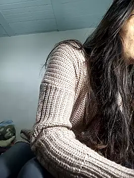 Snapshot of Luna_Dumont chatting on 05.31.26 Luna Dumont online show from 05.31.26