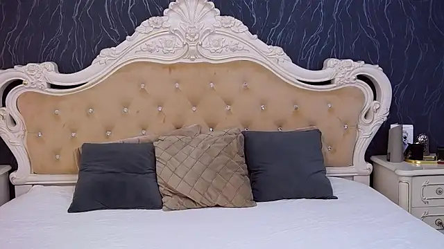 Lauren Saint online show from 03.12.26