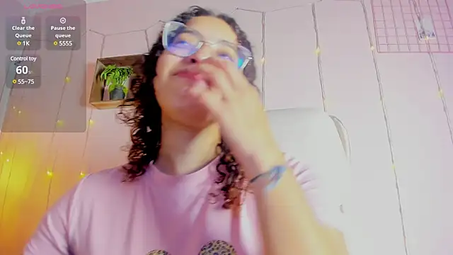 Dollar-girl online show from 02.28.25