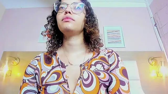 Dollar-girl online show from 03.17.25