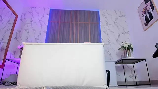 Dollar-girl online show from 03.22.26