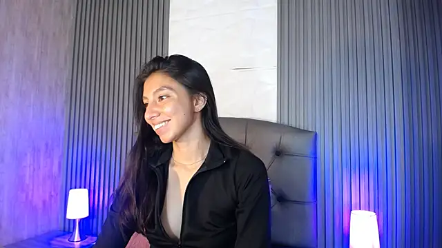 Snapshot of kendall_saenz chatting on 12.12.24 kendall saenz online show from 12.12.24