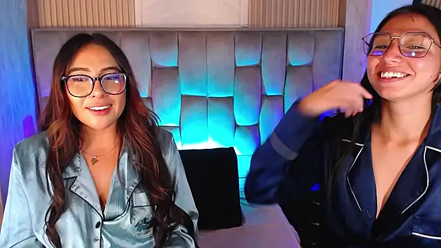 Snapshot of kendall_saenz chatting on 11.08.25 kendall saenz online show from 11.08.25