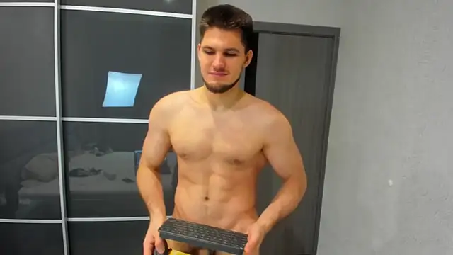 Snapshot of Alex_Brown_ chatting on 02.03.25 Alex Brown online show from 02.03.25