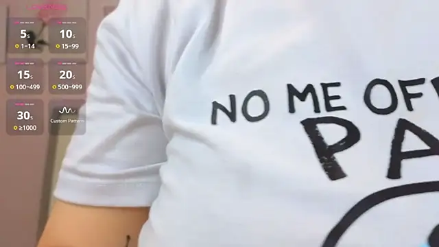 Snapshot of lucie_nicolls chatting on 12.24.24 lucie nicolls online show from 12.24.24