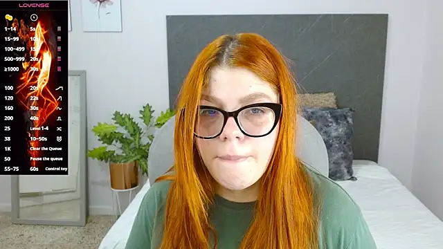 Snapshot of lucie_nicolls chatting on 01.30.25 lucie nicolls online show from 01.30.25