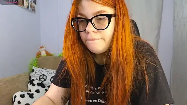 Snapshot of lucie_nicolls chatting on 02.24.25 lucie nicolls online show from 02.24.25