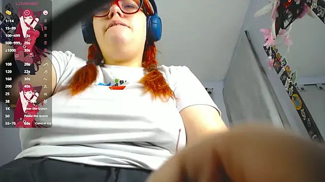 Snapshot of lucie_nicolls chatting on 03.07.25 lucie nicolls online show from 03.07.25