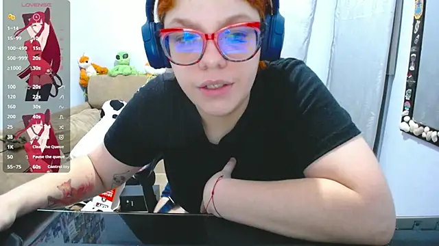 Snapshot of lucie_nicolls chatting on 03.09.25 lucie nicolls online show from 03.09.25