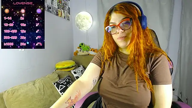 Snapshot of lucie_nicolls chatting on 03.18.25 lucie nicolls online show from 03.18.25