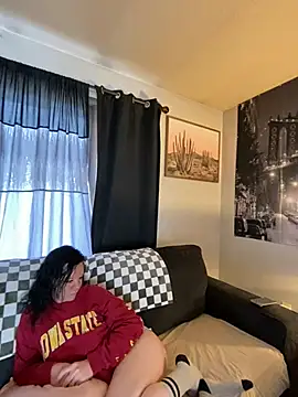 Snapshot of SidneyRaee chatting on 12.09.24 SidneyRaee online show from 12.09.24