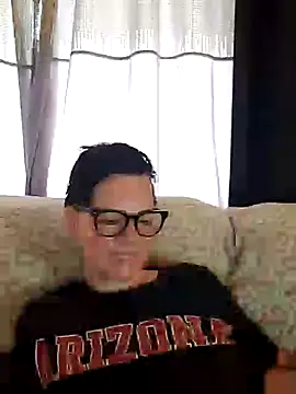 Snapshot of SidneyRaee chatting on 02.05.25 SidneyRaee online show from 02.05.25