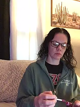 Snapshot of SidneyRaee chatting on 09.08.25 SidneyRaee online show from 09.08.25