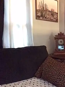 SidneyRaee online show from 03.14.26