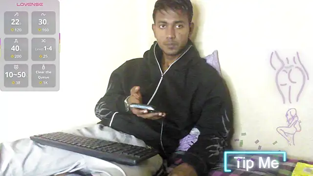 Snapshot of just_fucks chatting on 12.22.25 just fucks online show from 12.22.25