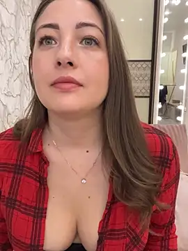 Snapshot of AnnaBri chatting on 03.13.25 AnnaBri online show from 03.13.25