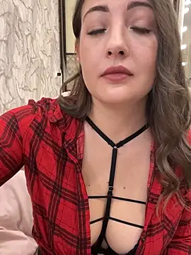 Snapshot of AnnaBri chatting on 11.19.25 AnnaBri online show from 11.19.25