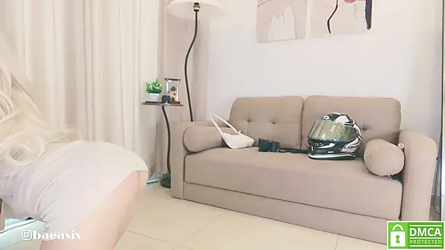 Snapshot of baeasian chatting on 02.18.25 baeasian online show from 02.18.25