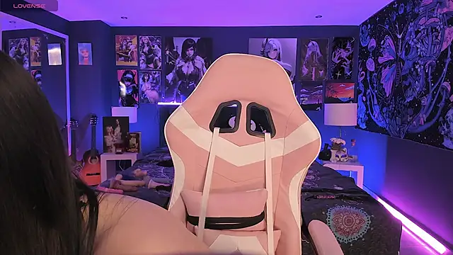 Snapshot of LanaKyutt chatting on 09.16.25 LanaKyutt online show from 09.16.25