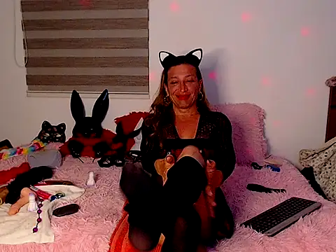 Snapshot of Gikitrans76 chatting on 04.16.26 Gikitrans76 online show from 04.16.26