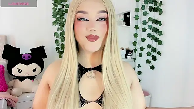 Snapshot of cattriona_muller chatting on 06.18.26 cattriona muller online show from 06.18.26
